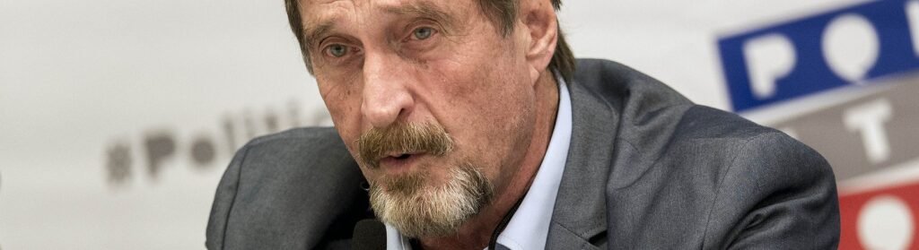 John McAfee muore suicida