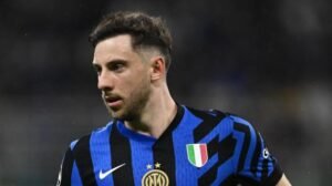 Inter, Carlos Augusto: "Quello che conta è la mentalità. Chivu ci chiede più cattiveria" -