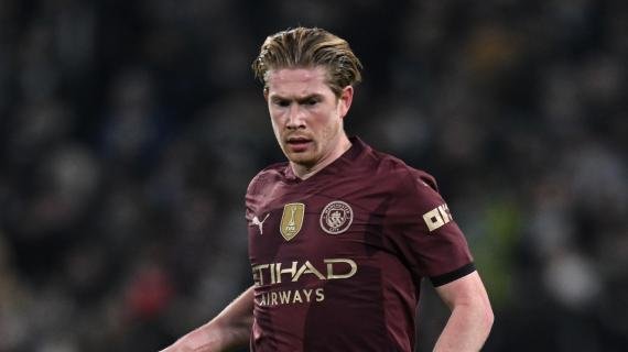De Bruyne, il City lo tributa con un murales e una strada dedicata al centro sportivo -
