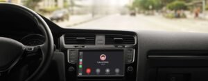 CarPlay supporta i video quando l'auto è parcheggiata