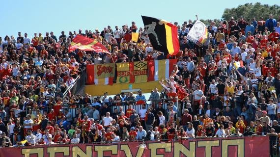 Il Benevento si rafforza sulla corsia mancina: tesserato il giovane Iacoponi -