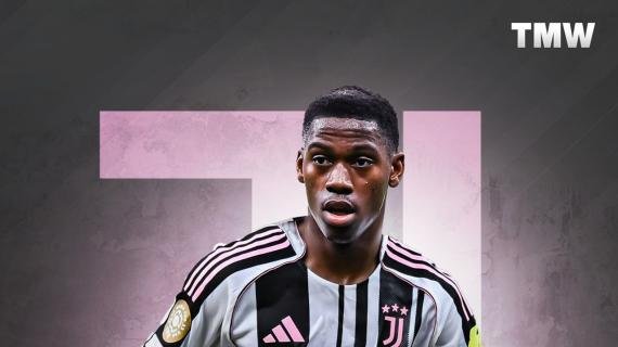 Juve scatenata sul mercato: preso David, Sancho è il prossimo obiettivo -