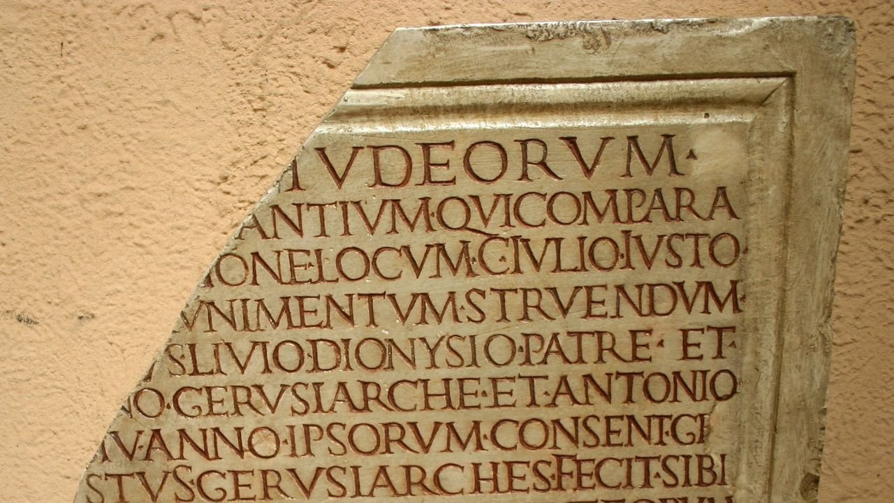 L'AI di Google che decifra le iscrizioni romane meglio di Indiana Jones