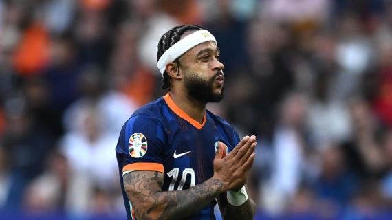 Il Corinthians naviga nei debiti: 400 milioni da saldare, Depay può essere sacrificato -