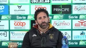 Bari, Caserta: "Benali? Se resta sono felice, ma se dovesse partire lo accetterò" -