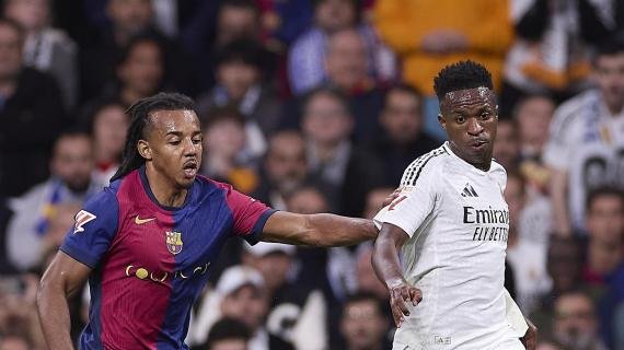 Barcellona, fatta per il rinnovo di Koundé: respinti gli assalti, firmerà fino al 2030 -