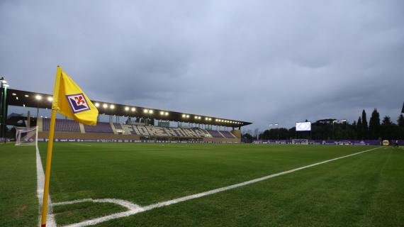 Fiorentina, minuto di silenzio in ricordo di Celeste Pin prima dell'allenamento al Viola Park -