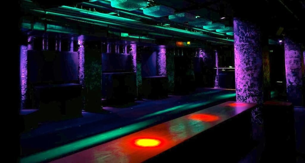 Munich club Rote Sonne raided by police, at least 20 arrested · News ⟋ RA