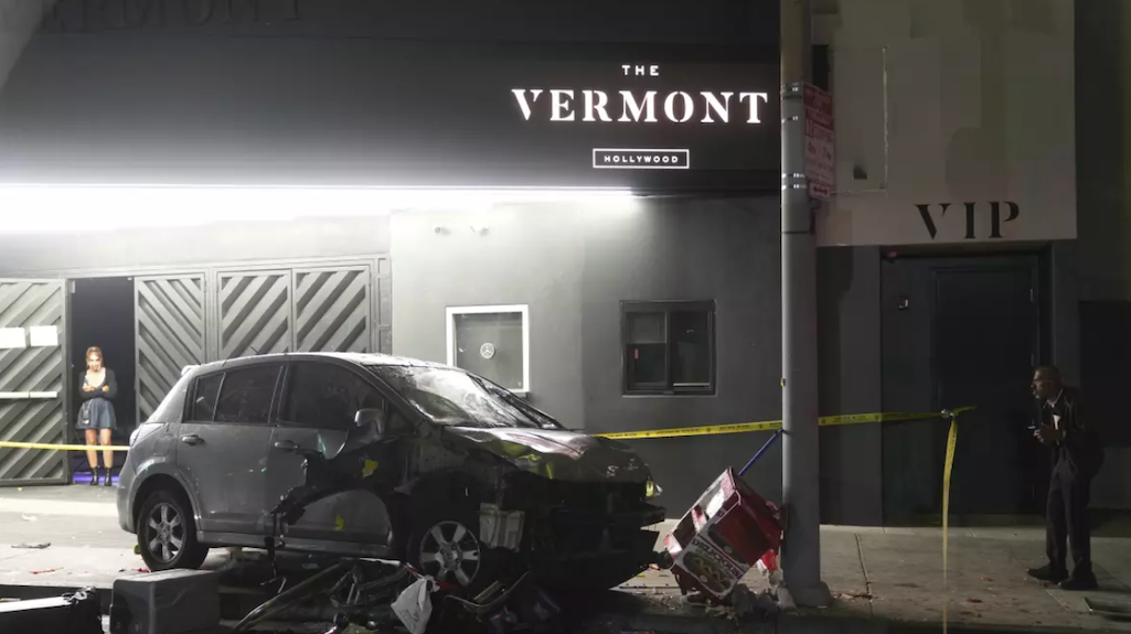 30 injured after car ploughs into crowd outside Hollywood club The Vermont · News ⟋ RA