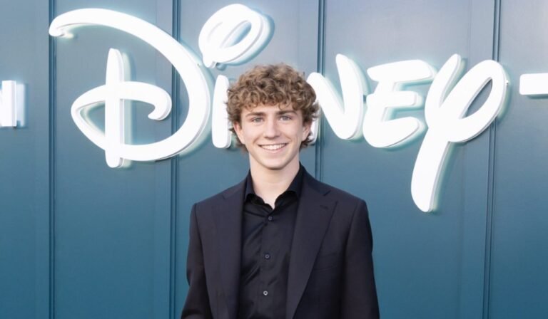 Percy Jackson e gli Dei dell'Olimpo 2, tutte le novità sul cast della seconda stagione in arrivo nel 2025
