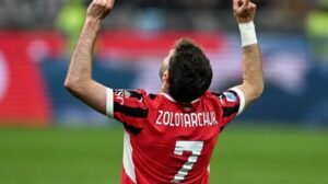 Gimenez e la scelta del numero: "La maglia 7 del Milan è storica. Non si cambia" -
