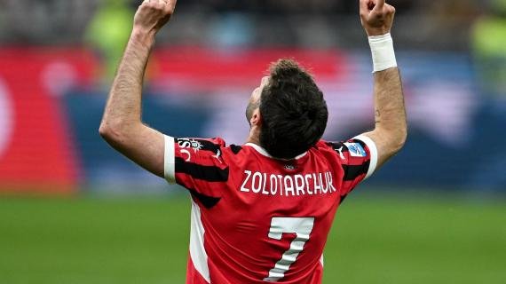 Gimenez e la scelta del numero: "La maglia 7 del Milan è storica. Non si cambia" -