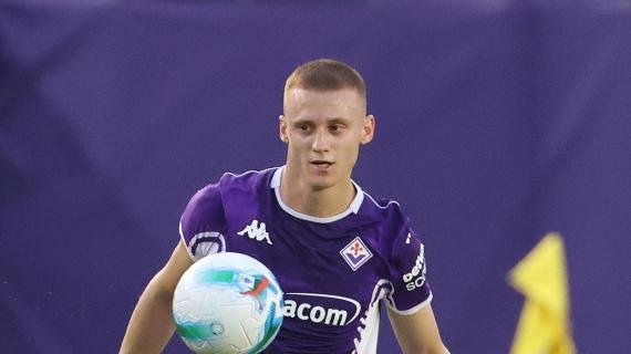 Fiorentina, Comuzzo contro lo United out al 34'. Semplice problema allo stomaco -