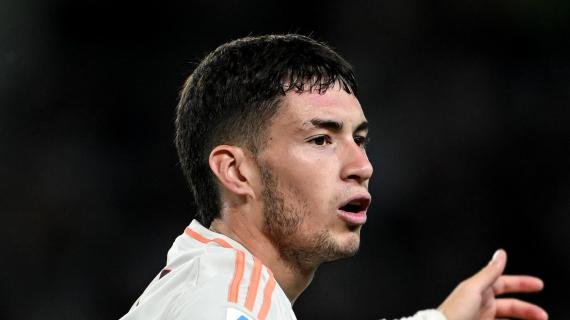 Echeverri-Roma, indizio social? Il talento del Man City commenta in italiano il post di Soulé -