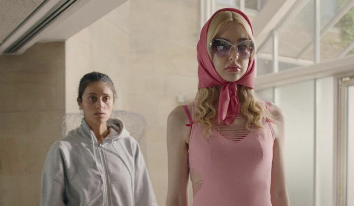 Two Neighbors, la recensione del film di Ondine Vinao