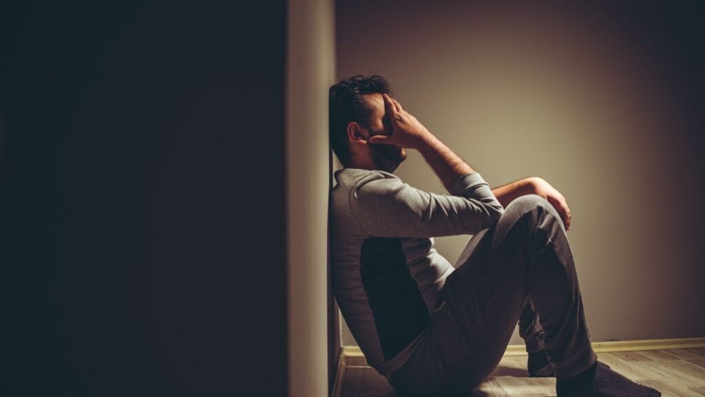 Oltre la cronaca del suicidio c’è la sua comprensione scientifica, la suicidologia, un percorso di empatia e attenzione