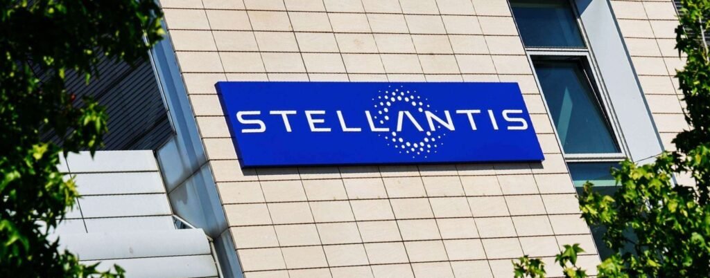Stellantis: furto dei dati degli utenti statunitensi
