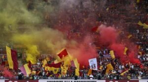 Nizza-Roma, scontri nella notte: agli ultras sequestrate sbarre di ferro e tirapugni -