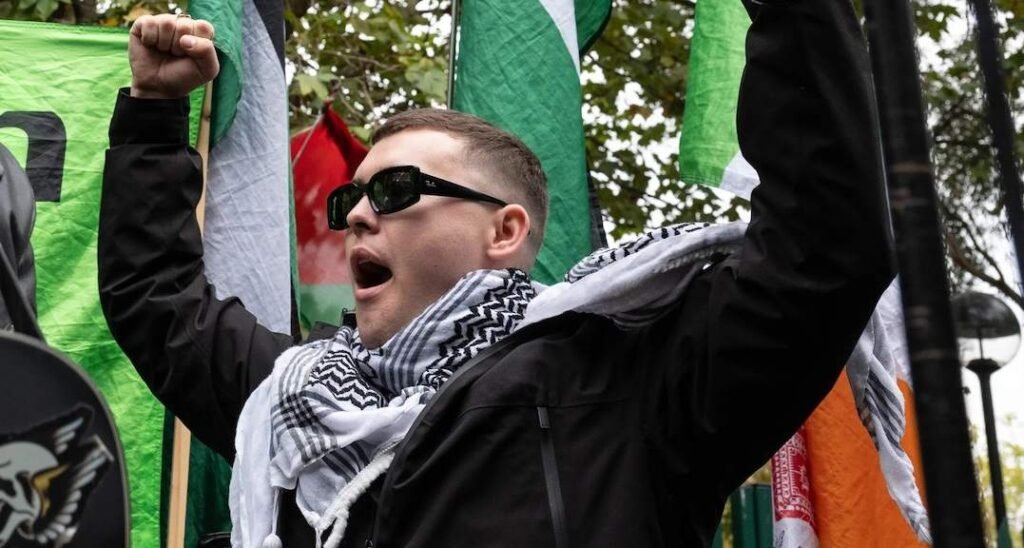 Kneecap's Mo Chara cleared of terrorism charge image