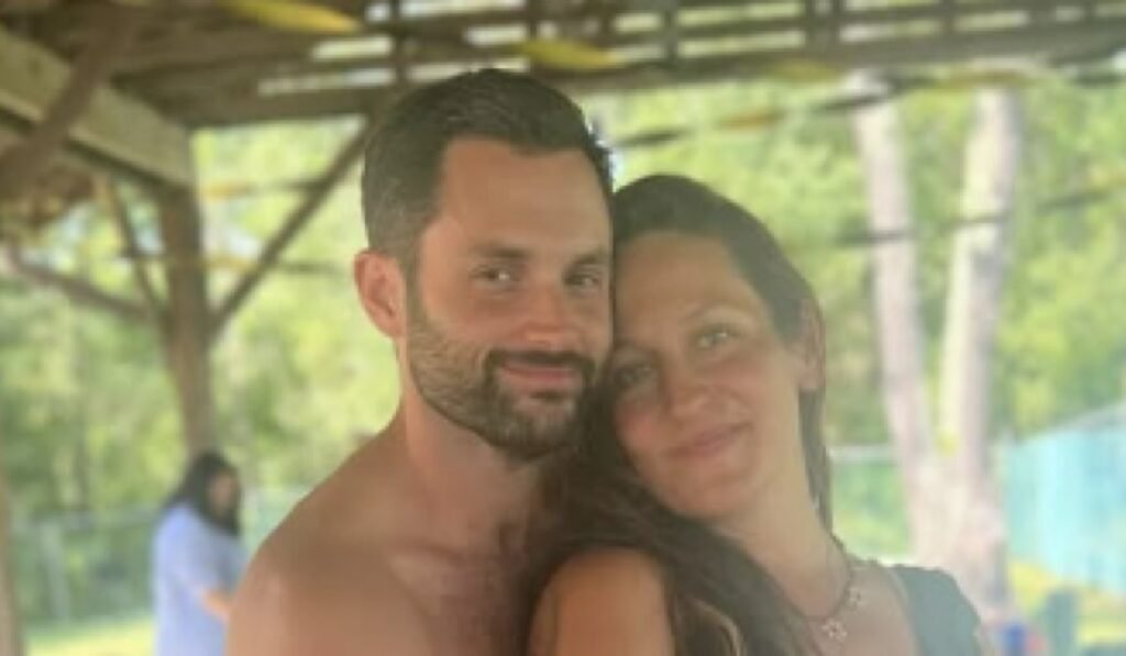 Penn Badgley e Domino Kirke presentano i loro gemelli. Primo sguardo ai nuovi arrivati