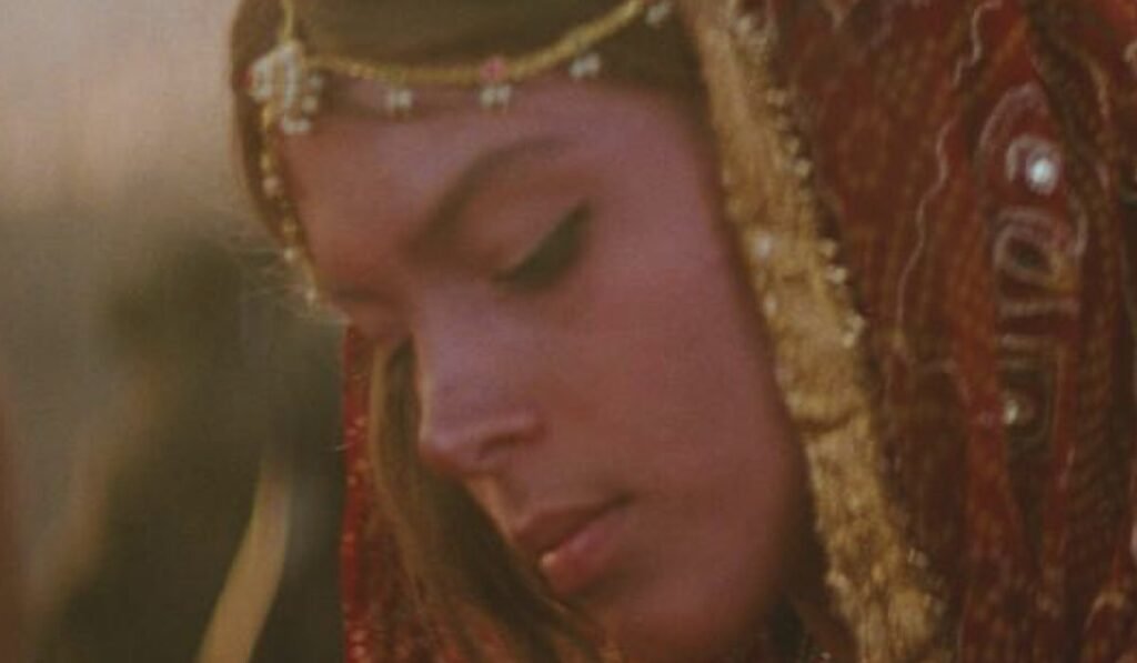 Mata Hari, recensione film di Joe Beshenkovsky e James A. Smith