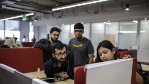 Amazon ha avviato il più grande taglio di posti di lavoro della sua storia