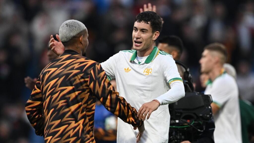 La Roma vola con Dybala: l'ennesimo 1-0 stagionale col Sassuolo vale la vetta -