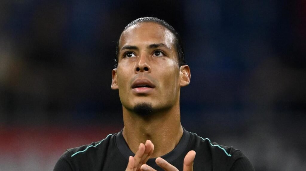 Crisi nera del Liverpool, Van Dijk: "Inutile negarlo: il momento non è facile, ma ne usciremo" -