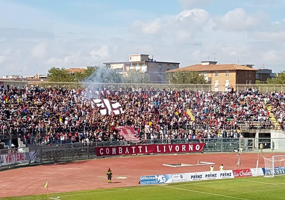 Livorno, sabato la Nord sciopera 15': "Non saremo mai complici o servi di Esciua" -