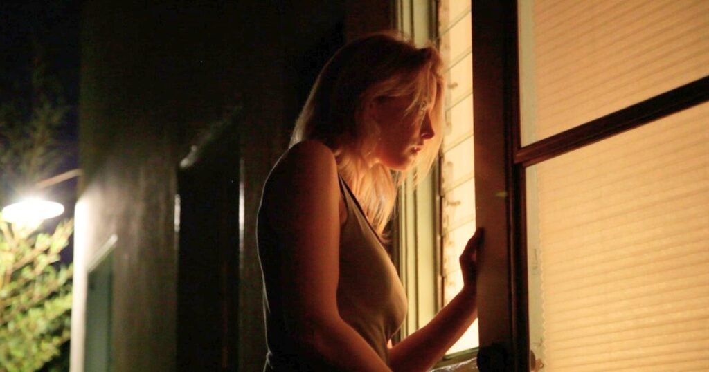 Ha un budget ridicolo e niente effetti speciali, ma questo thriller passato inosservato è un capolavoro di tensione e paranoia