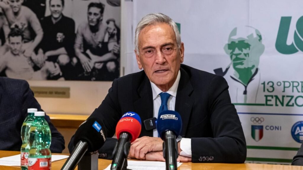 Gravina: "Rischiamo di vincere sette partite e non qualificarci. C'è chi va ai playoff con un punto" -