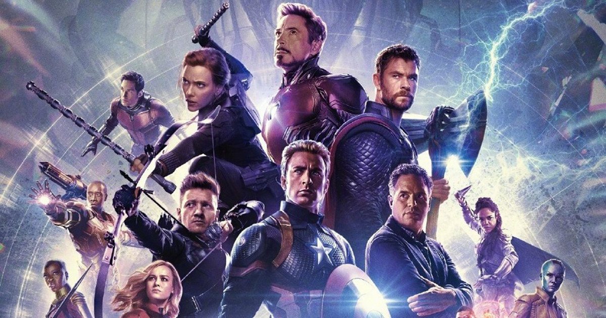 «Guardate con attenzione...»: il nuovo post dei fratelli Russo fa impazzire i fan Marvel. Qual è l'indizio misterioso? [FOTO]
