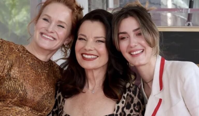 Fran Drescher, la tata più famosa della Tv, riceve la sua stella sulla Hollywood Walk of Fame