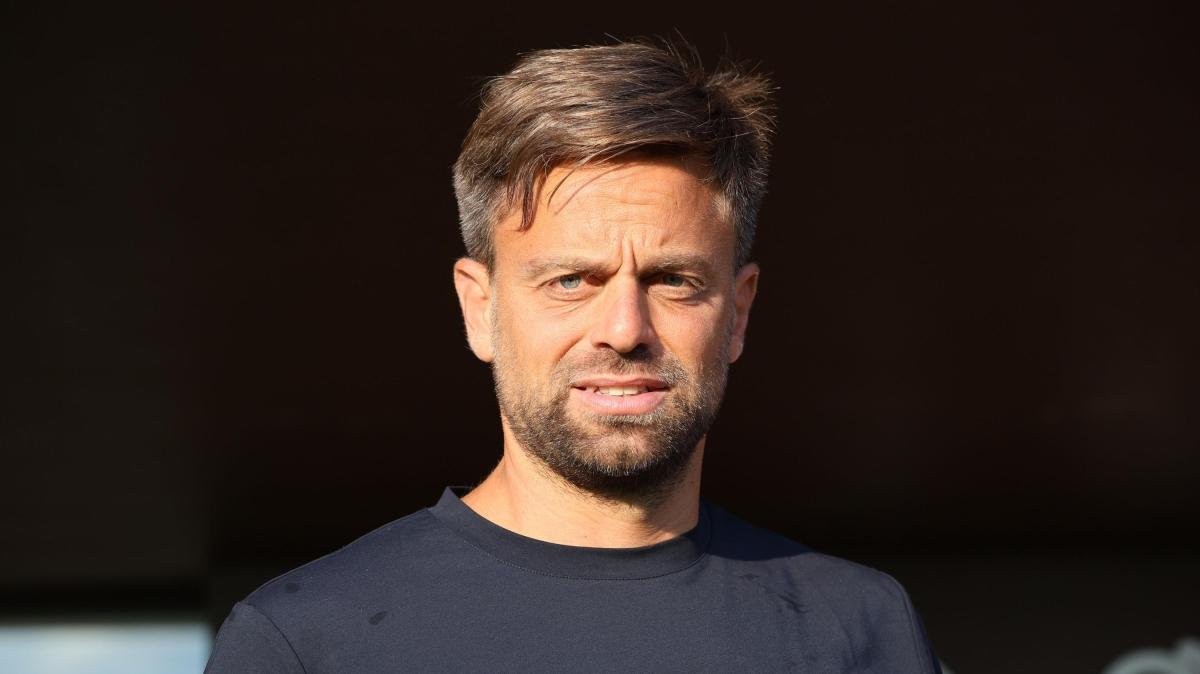 Fiorentina senza direttore sportivo e allenatore. I nomi in corsa per la panchina viola -