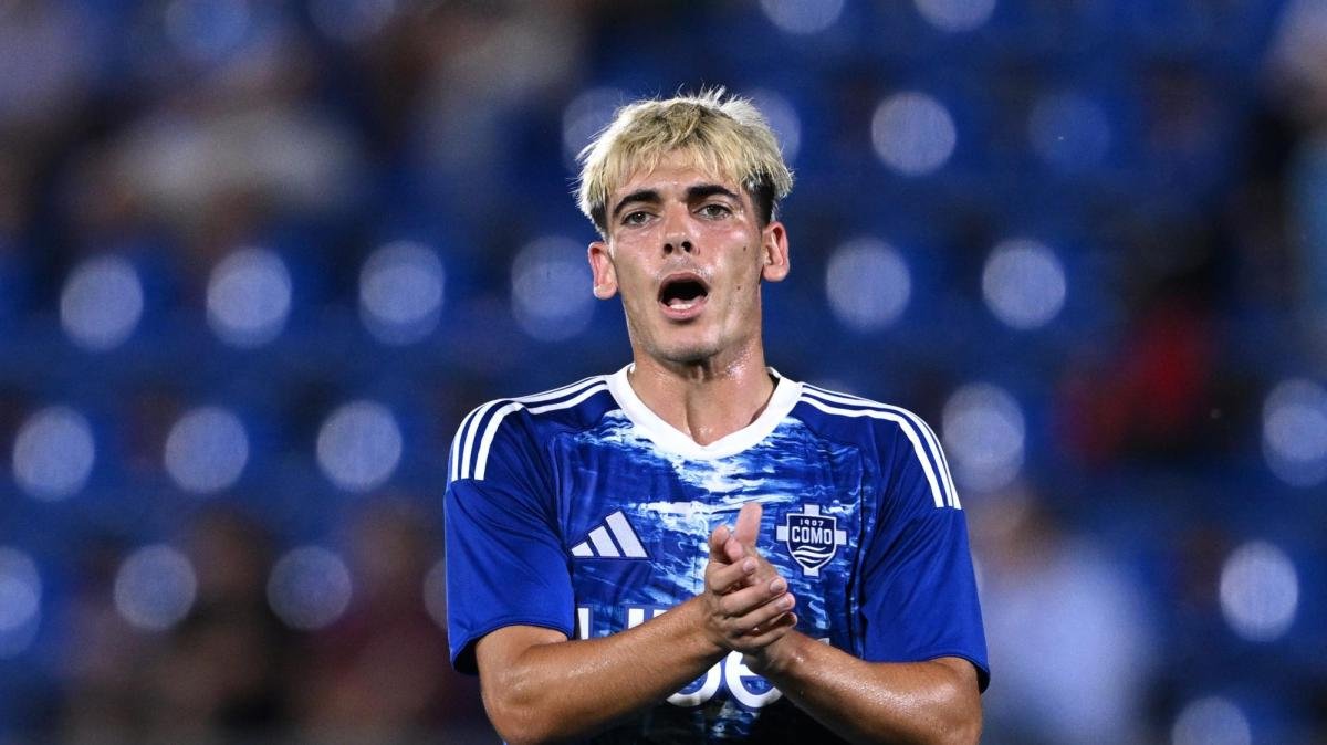 Como, Alex Valle: "Oggi con Palestra lo stesso duello che ho avuto con Politano" -