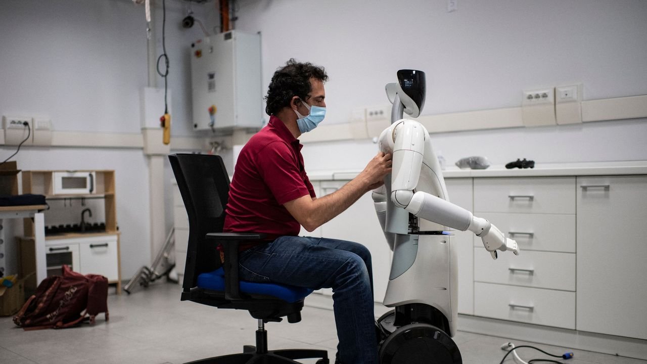 Con questa finanziaria l'Istituto italiano di tecnologia rischia di perdere fino a 200 ricercatori, non ce lo possiamo permettere