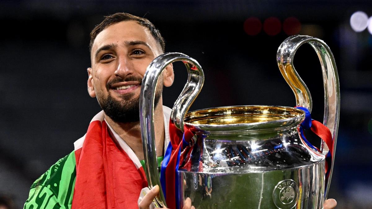 FIFPRO, la top 11 del 2025 scelta dai calciatori: c'è Donnarumma, nessuno della Serie A -