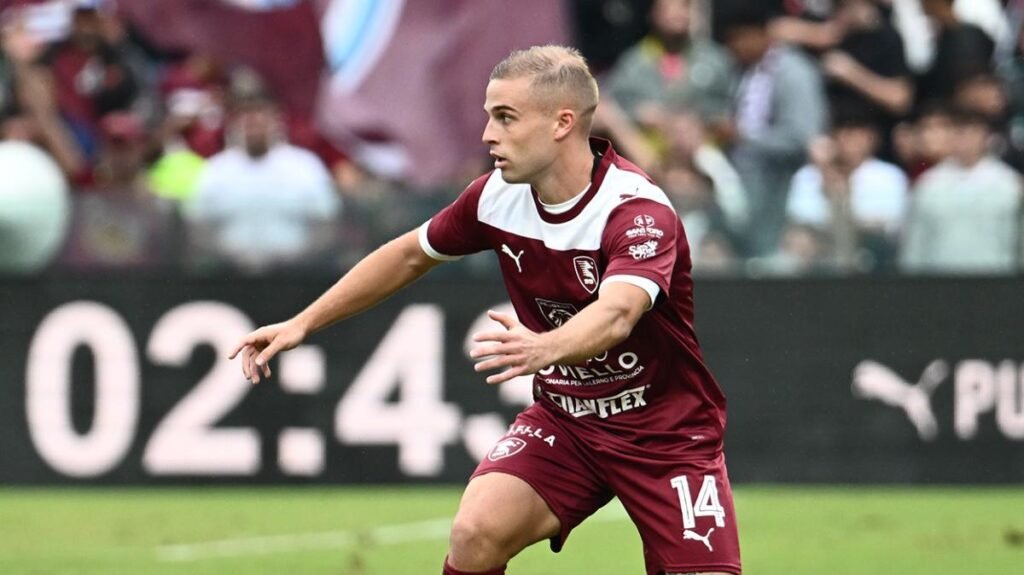 Salernitana, Villa dimesso dall'ospedale: le sue condizioni non destano preoccupazioni -