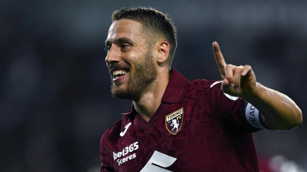 Addai chiama, Vlasic risponde su calcio di rigore. È 1-1 al 45' tra Torino e Como -