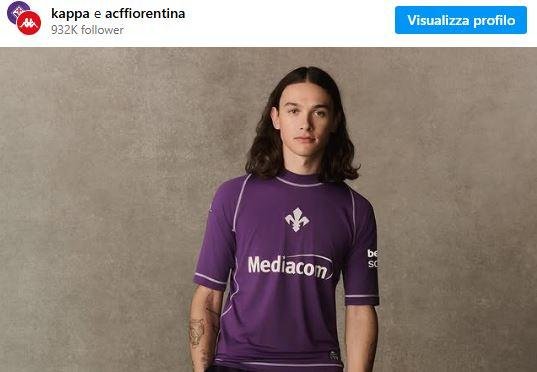 Fiorentina, nuova maglia per celebrare i 25 anni dell'iconica divisa Kombat -