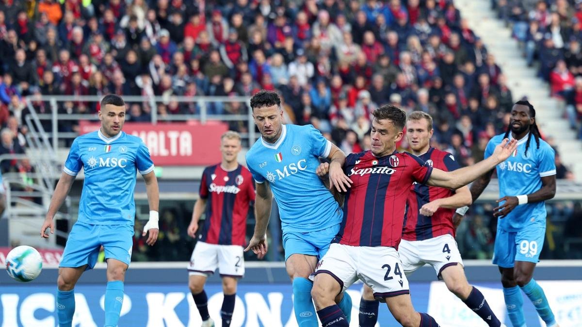 Il Napoli perde e non segna più, Conte si dice preoccupato. Il Bologna di Italiano gioca da big -