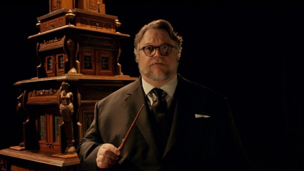 Guillermo del Toro spera di morire prima che l’intelligenza artificiale si prenda anche l’arte (e prepara il suo primo film