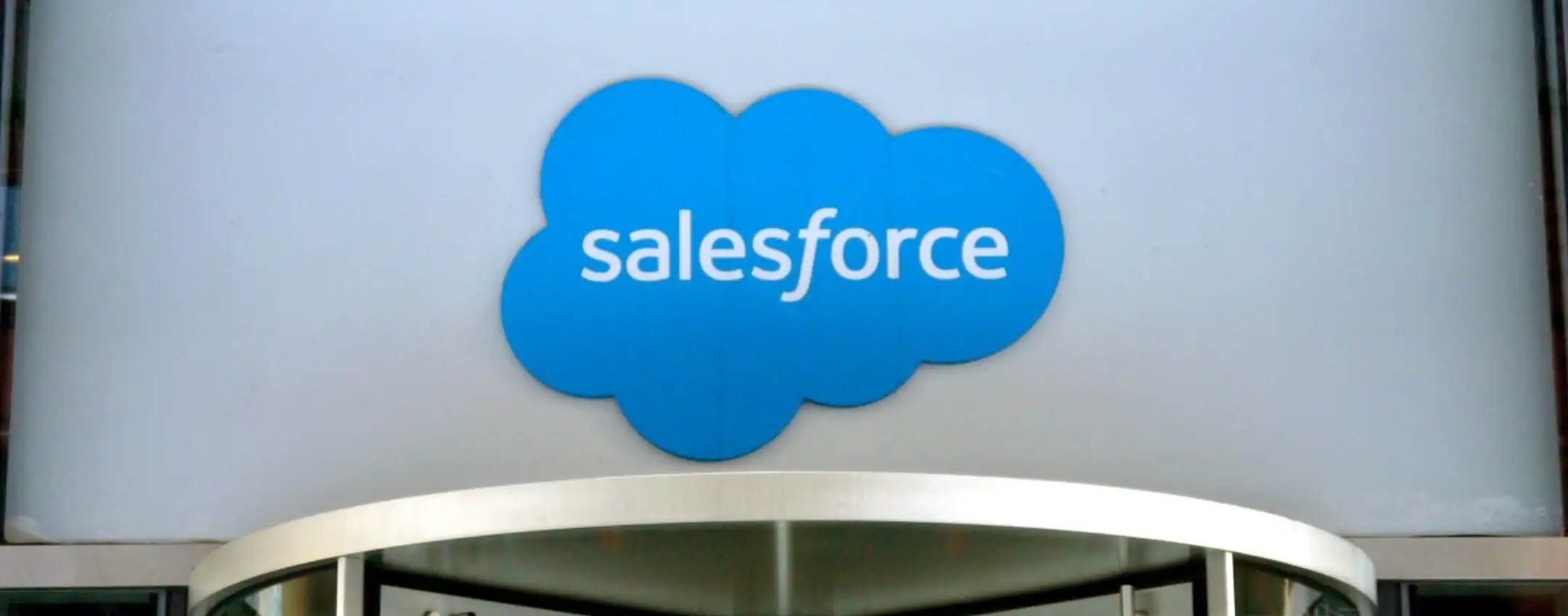 Salesforce: rubati dati di oltre 200 aziende