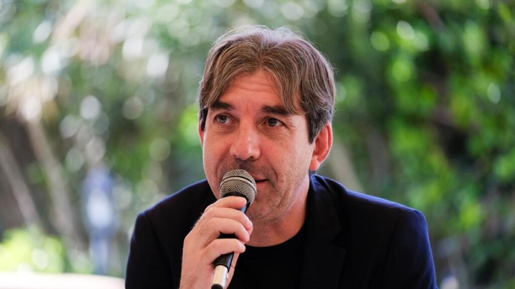 Lecce, il ds Trinchera: "Oggi ambiente ostile, dobbiamo curare i particolari" -