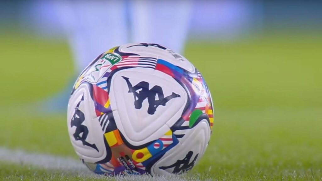 Serie B, 12ª giornata: al 45' Spezia e Bari sono sull'1-1. Kouda risponde a Gytkjaer -