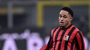 Svizzera-Okafor ai ferri corti. L'attaccante si lamenta, Tami replica: "Deluso dalle sue parole" -