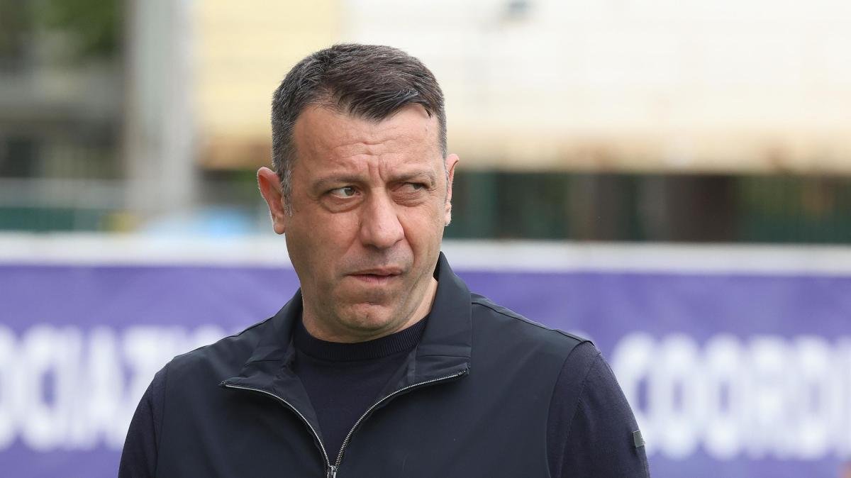 Panchina Fiorentina, fortemente in crescita le quotazioni di D'Aversa. Superato Vanoli -