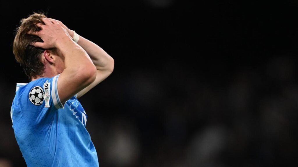 Napoli, altro passo falso in Champions e di nuovo senza gol: Conte, il bicchiere è mezzo vuoto -