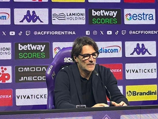 La Fiorentina si toglie lo smoking e si mette l'elmetto: le parole di Vanoli e del ds Goretti -