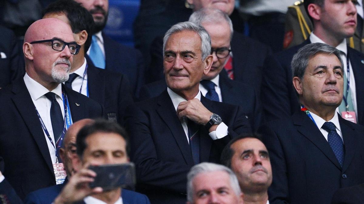 Gravina: "Entro dicembre proporrò la riduzione di promozioni e retrocessioni" -